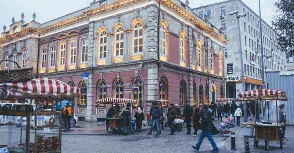 碎盖发型男学生13岁要留多久