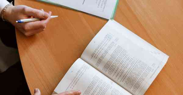 怎么制作动画视频的双人对话