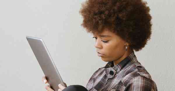 怎么动手制作安静书或换装书