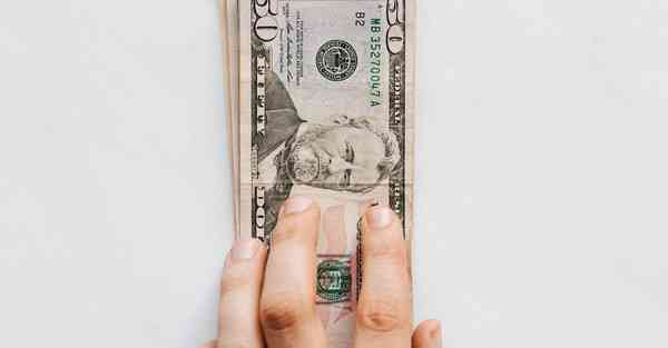 公司创始人介绍_公司创始人介绍模板