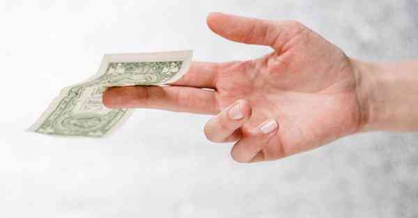 西海情歌原唱是不是降央卓玛